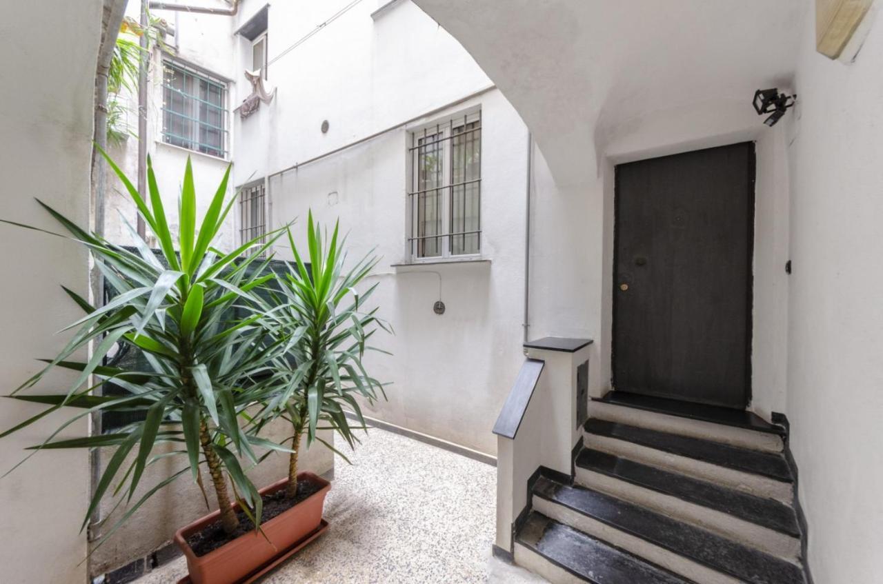 Joivy Warm Family Flat For 9, Near Porto Antico Apartment Genoa Luaran gambar