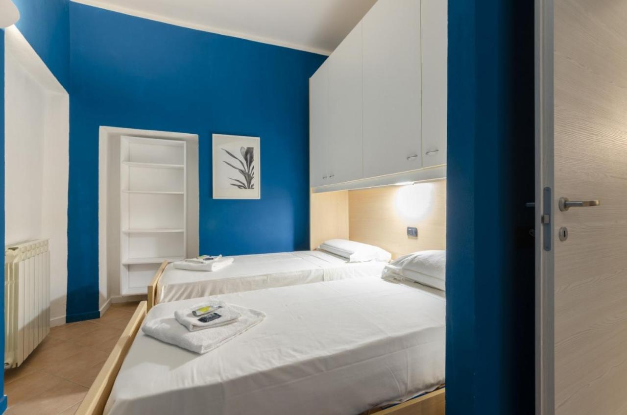 Joivy Warm Family Flat For 9, Near Porto Antico Apartment Genoa Luaran gambar